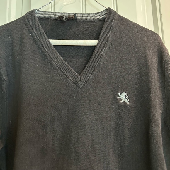 Express Men’s V-Neck Sweater - Picture 2 of 5